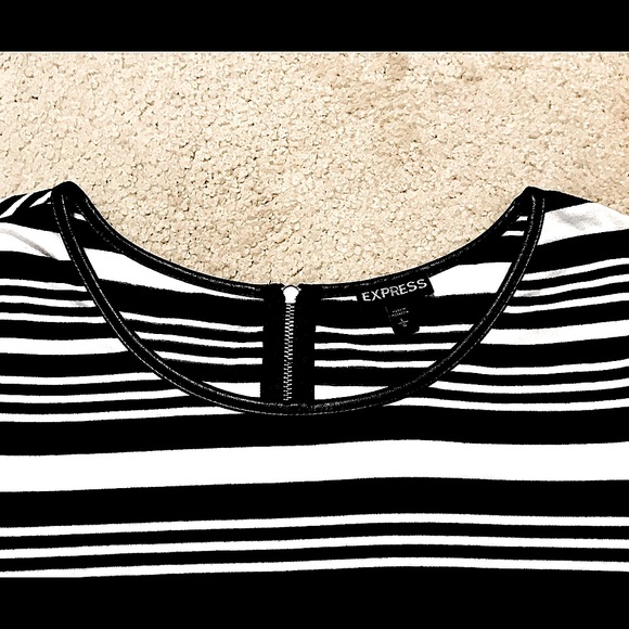 🆕🔥EXPRESS STYLISH&CHIC FAUX LEATHER COLLAR TRIMMED/ZIPPER UP BACK/FORM FITTING - Picture 10 of 13